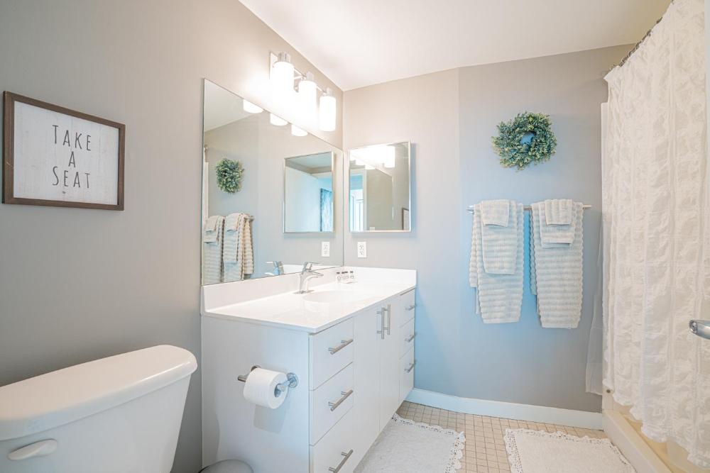 Heaven On Baltimore Downtown Fully Furnished Apartments Image 24